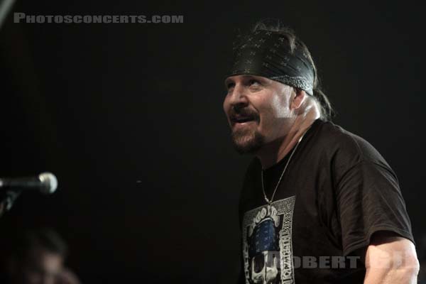 SUICIDAL TENDENCIES - 2009-07-05 - CERGY - Base de Loisirs - 